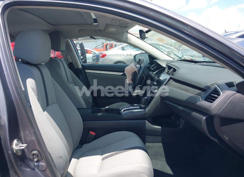 Photo 5 of 2019 Honda Civic EX (VIN 19XFC1F3XKE007041)