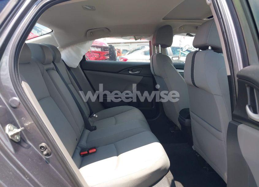 Photo 8 of 2019 Honda Civic EX (VIN 19XFC1F3XKE007041)