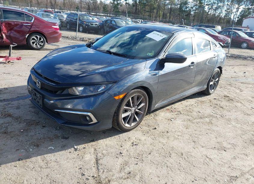 Photo 2 of 2019 Honda Civic EX (VIN 19XFC1F3XKE204095)
