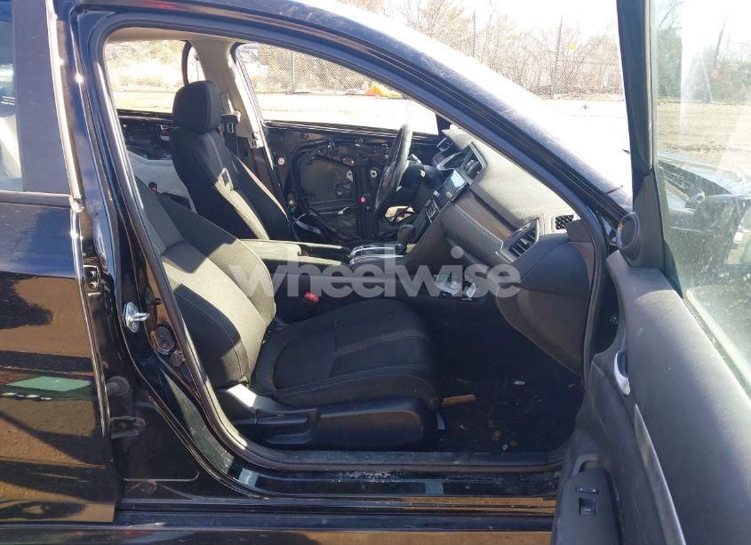 Photo 5 of 2020 Honda Civic EX (VIN 19XFC1F3XLE016761)