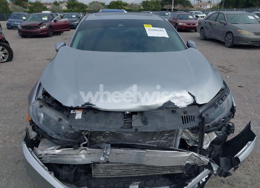 Photo 6 of 2020 Honda Civic EX (VIN 19XFC1F3XLE211159)