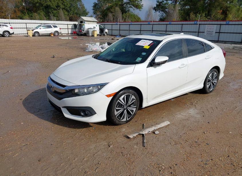 Photo 2 of 2016 Honda Civic EX-T (VIN 19XFC1F41GE045726)