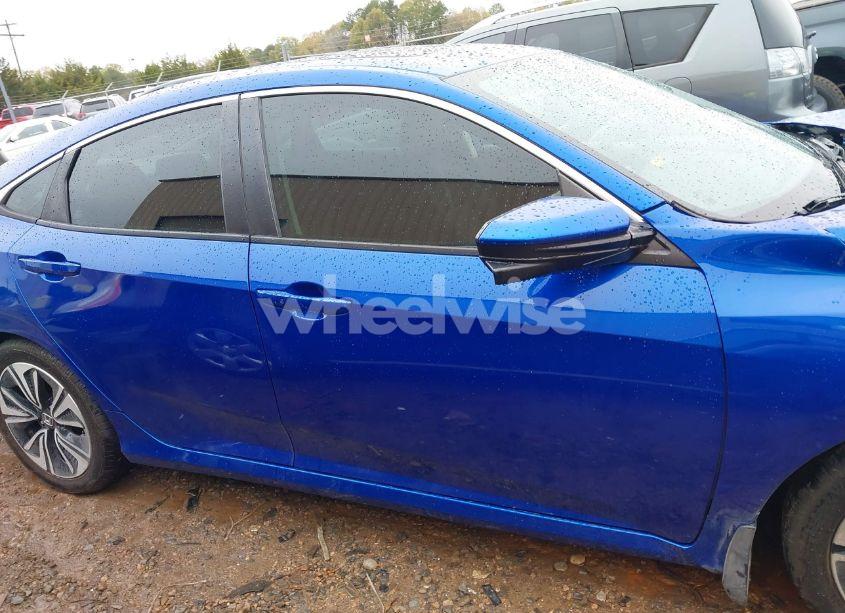 Photo 13 of 2016 Honda Civic EX-T (VIN 19XFC1F46GE033703)