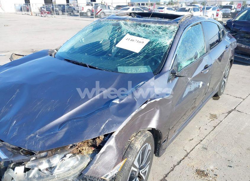 Photo 6 of 2016 Honda Civic EX-L (VIN 19XFC1F70GE206416)