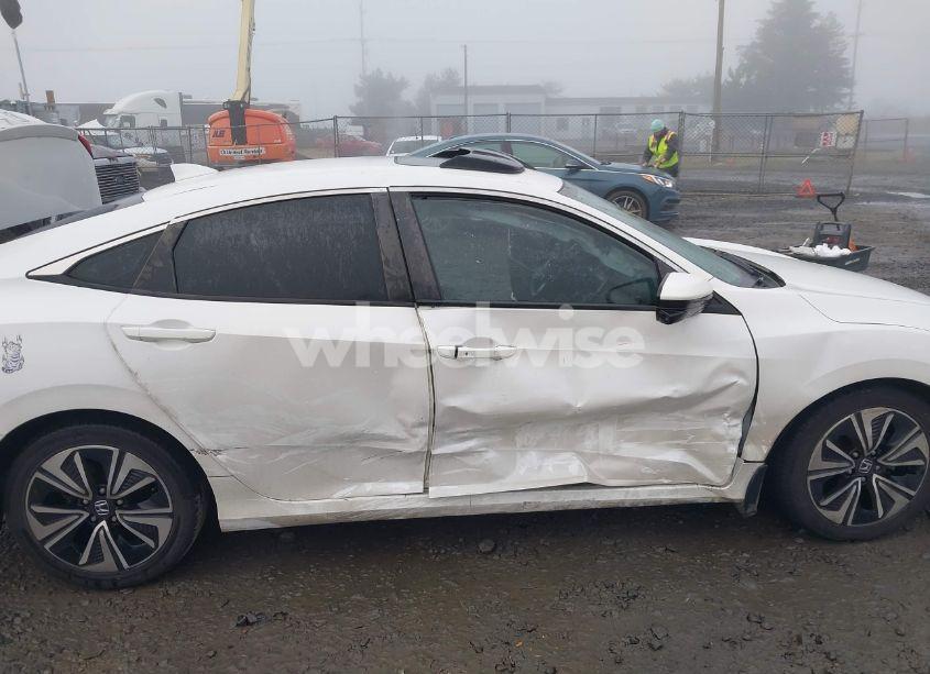 Photo 6 of 2016 Honda Civic EX-L (VIN 19XFC1F70GE215438)