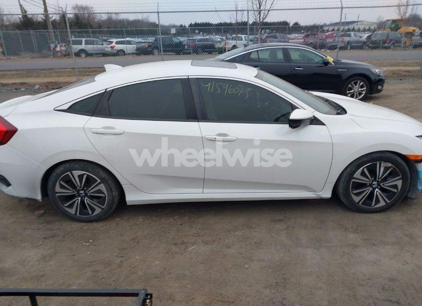 Photo 13 of 2016 Honda Civic EX-L (VIN 19XFC1F70GE224172)