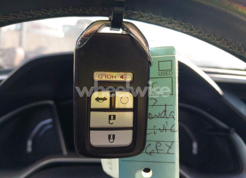 Photo 11 of 2017 Honda Civic EX-L (VIN 19XFC1F70HE005116)