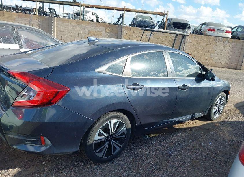 Photo 13 of 2017 Honda Civic EX-L (VIN 19XFC1F70HE005116)
