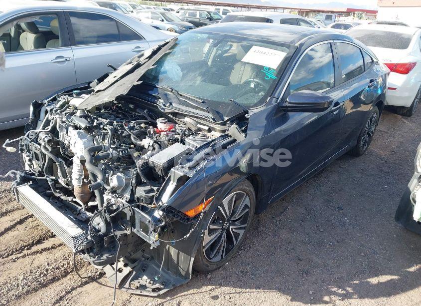 Photo 2 of 2017 Honda Civic EX-L (VIN 19XFC1F70HE005116)