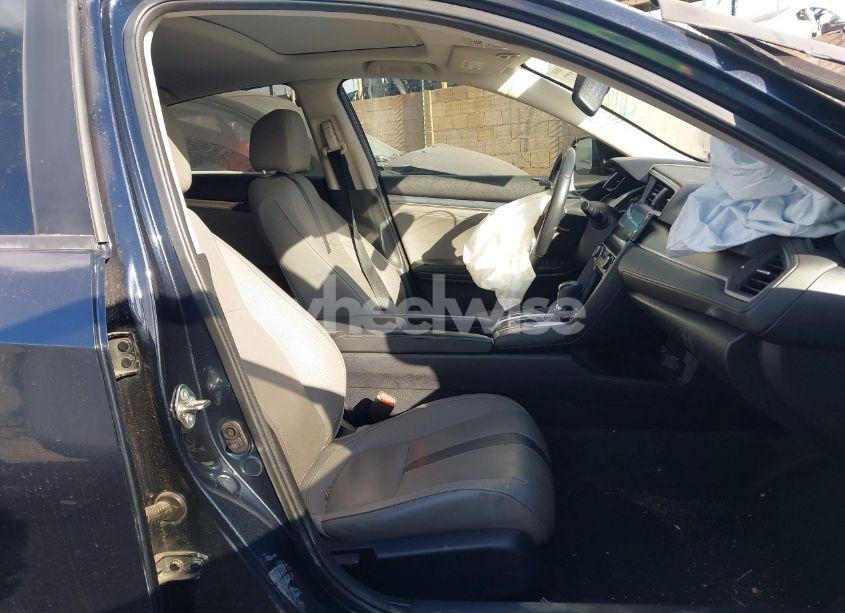 Photo 5 of 2017 Honda Civic EX-L (VIN 19XFC1F70HE005116)
