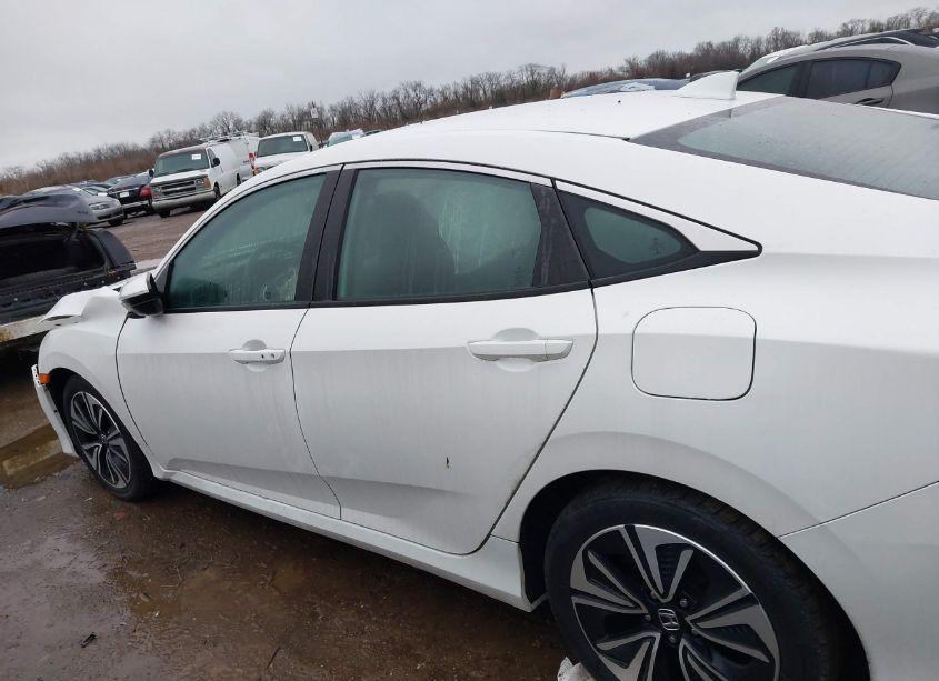 Photo 14 of 2017 Honda Civic EX-L (VIN 19XFC1F70HE011207)