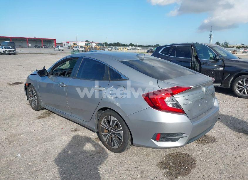 Photo 3 of 2017 Honda Civic EX-L (VIN 19XFC1F70HE012986)