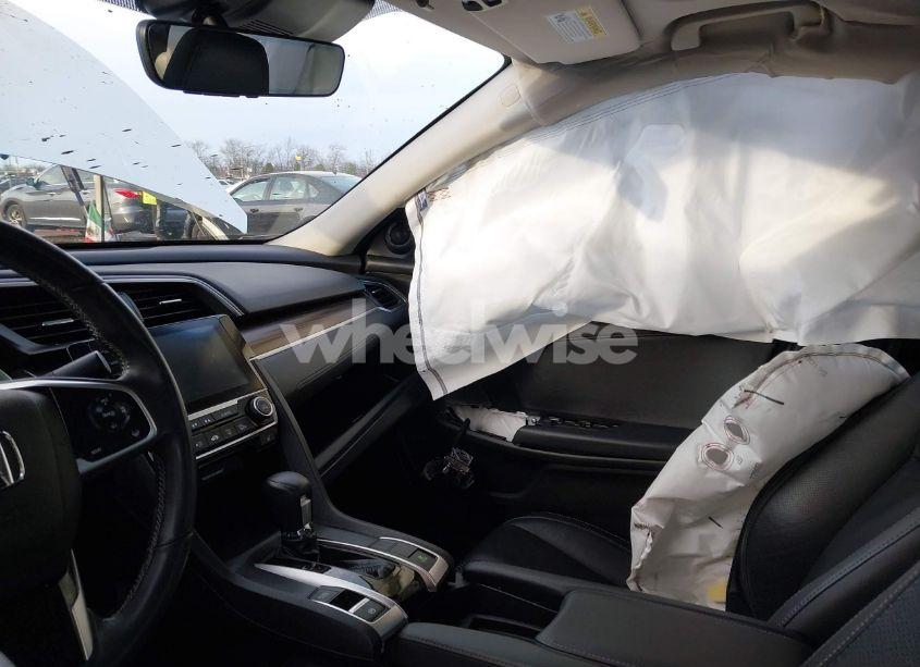 Photo 5 of 2019 Honda Civic EX-L (VIN 19XFC1F70KE018732)