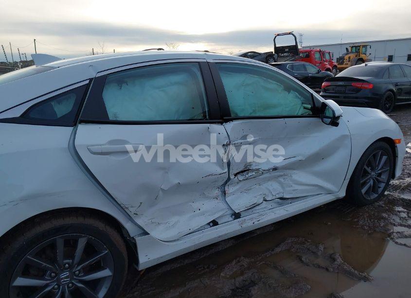 Photo 6 of 2019 Honda Civic EX-L (VIN 19XFC1F70KE018732)