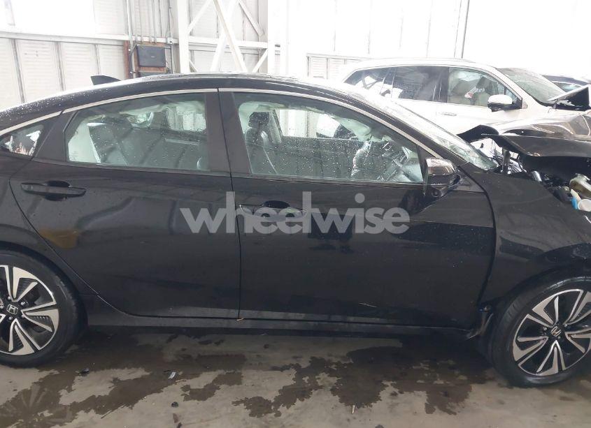 Photo 12 of 2016 Honda Civic EX-L (VIN 19XFC1F71GE000439)