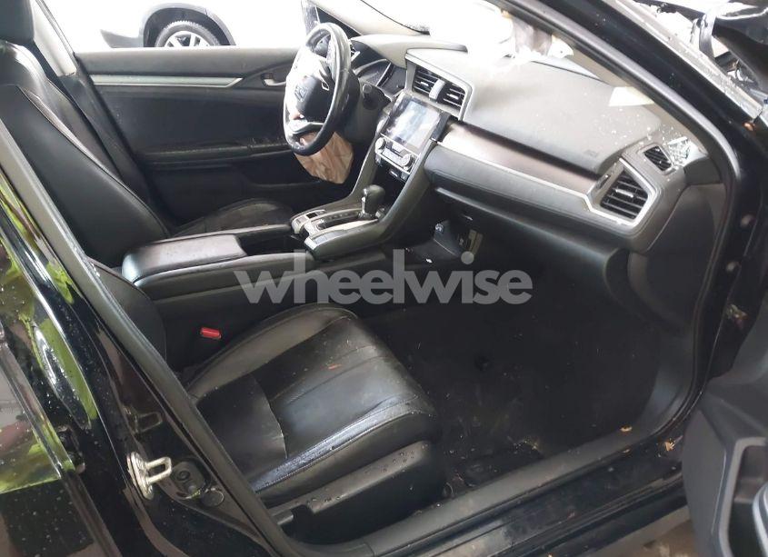 Photo 5 of 2016 Honda Civic EX-L (VIN 19XFC1F71GE000439)