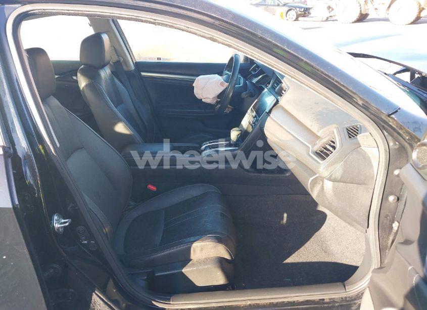 Photo 5 of 2016 Honda Civic EX-L (VIN 19XFC1F71GE037071)