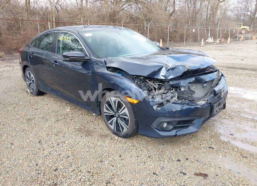 2017 Honda Civic EX-L (VIN 19XFC1F71HE006484) main photo