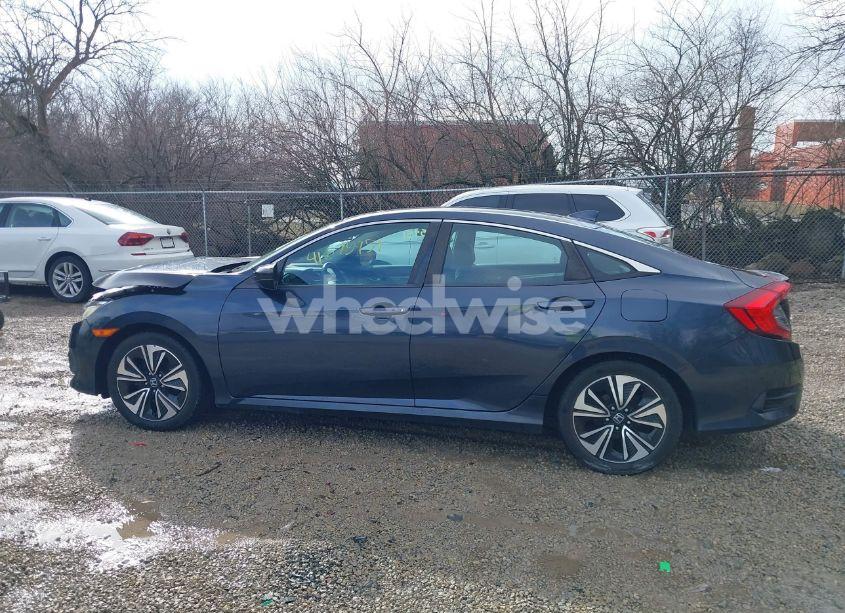 Photo 14 of 2017 Honda Civic EX-L (VIN 19XFC1F71HE006484)