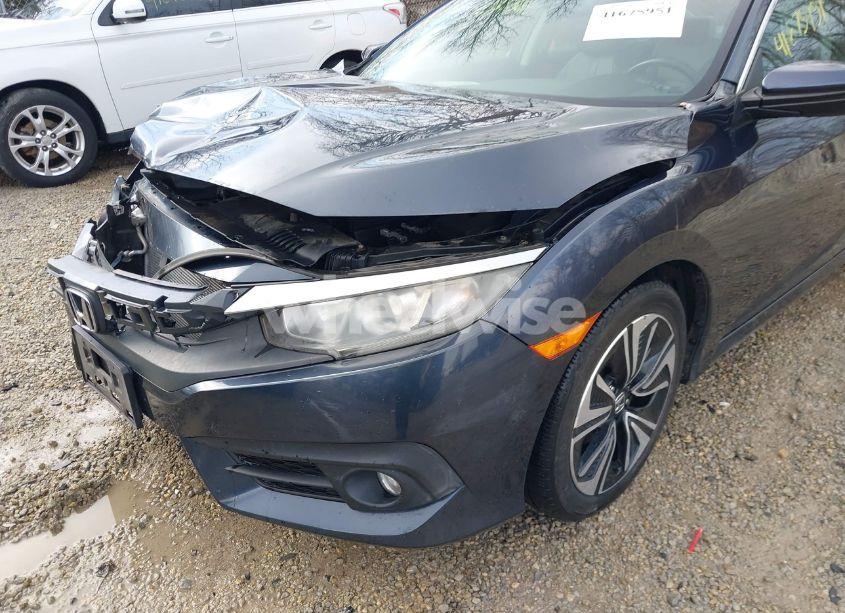 Photo 18 of 2017 Honda Civic EX-L (VIN 19XFC1F71HE006484)