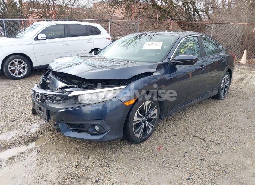 Photo 2 of 2017 Honda Civic EX-L (VIN 19XFC1F71HE006484)