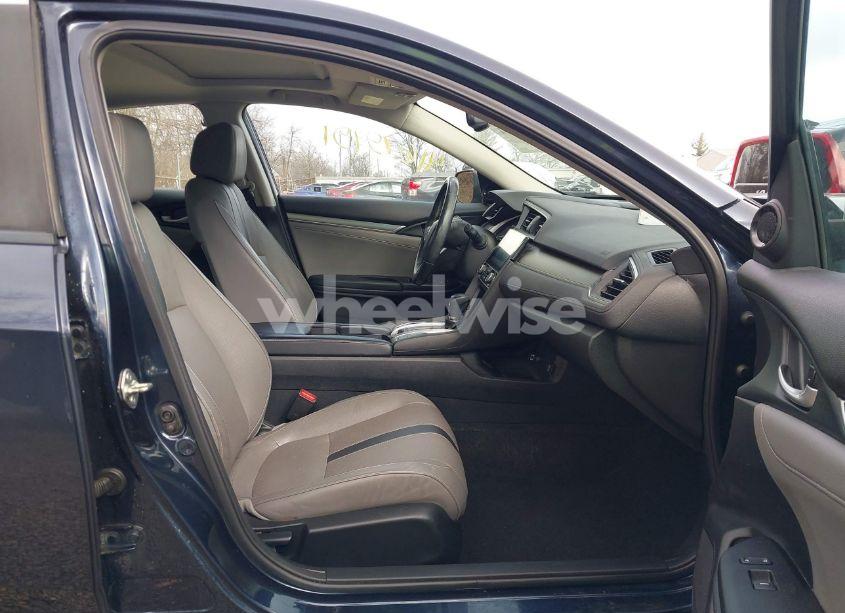 Photo 5 of 2017 Honda Civic EX-L (VIN 19XFC1F71HE006484)