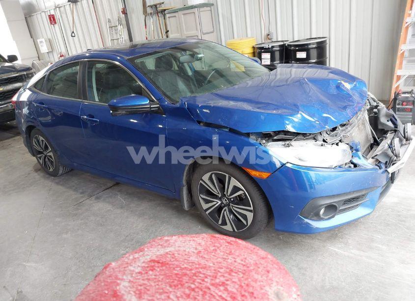 2017 Honda Civic EX-L (VIN 19XFC1F71HE010874) main photo