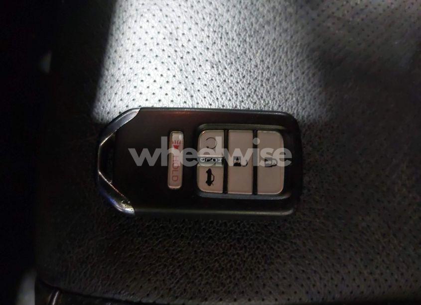 Photo 11 of 2017 Honda Civic EX-L (VIN 19XFC1F71HE010874)