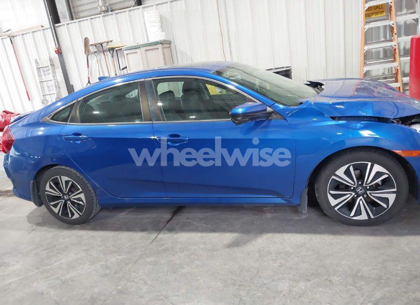 Photo 13 of 2017 Honda Civic EX-L (VIN 19XFC1F71HE010874)