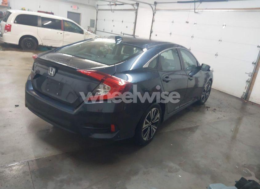 Photo 4 of 2017 Honda Civic EX-L (VIN 19XFC1F71HE017761)