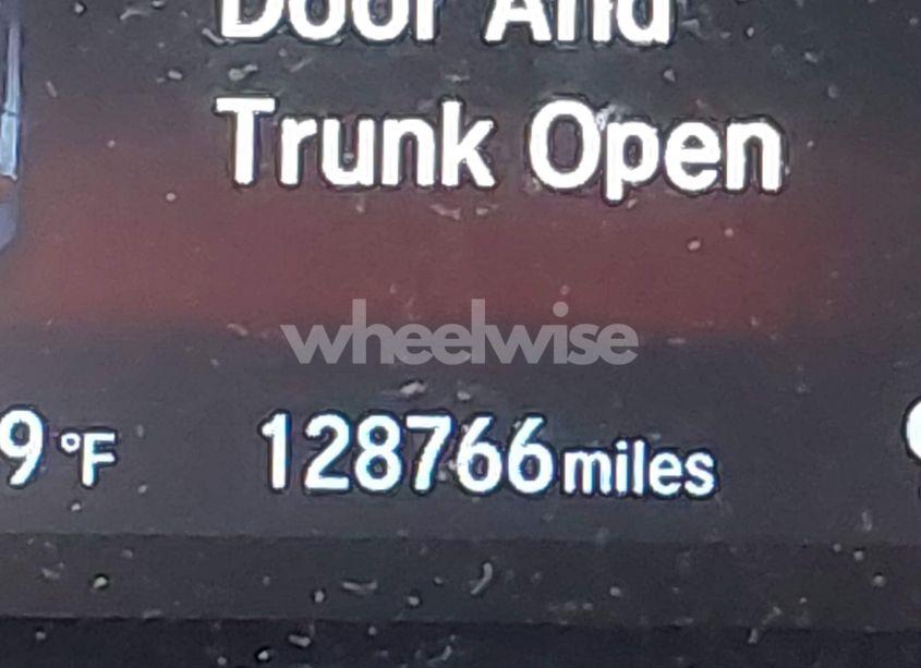 Photo 15 of 2021 Honda Civic EX-L (VIN 19XFC1F71ME005698)