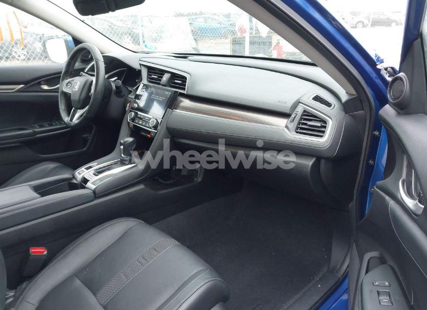 Photo 5 of 2021 Honda Civic EX-L (VIN 19XFC1F71ME005698)