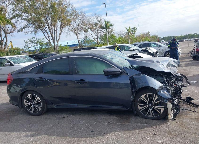 Photo 14 of 2016 Honda Civic EX-L (VIN 19XFC1F72GE013202)