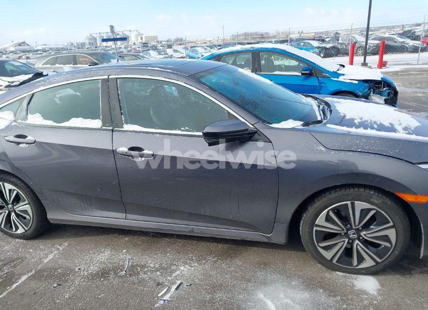 Photo 13 of 2016 Honda Civic EX-L (VIN 19XFC1F72GE027147)