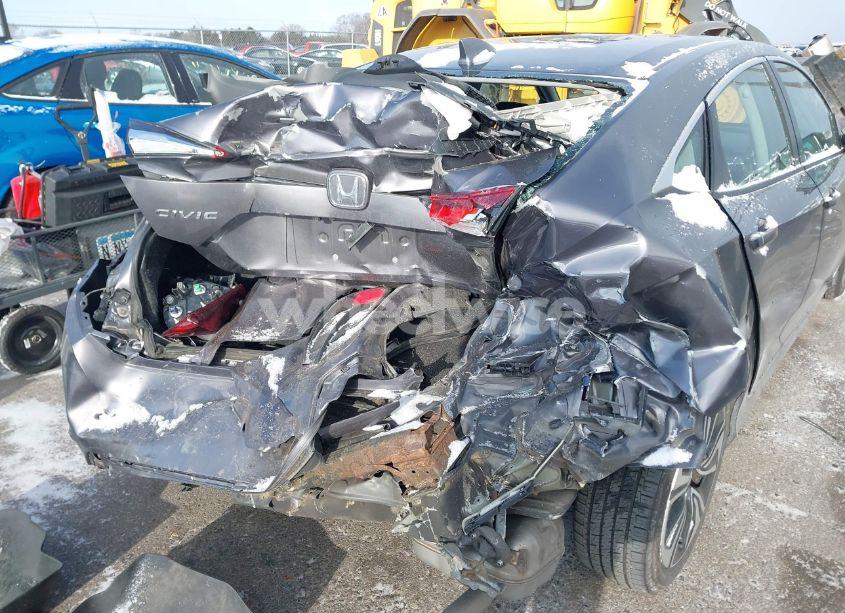 Photo 6 of 2016 Honda Civic EX-L (VIN 19XFC1F72GE027147)