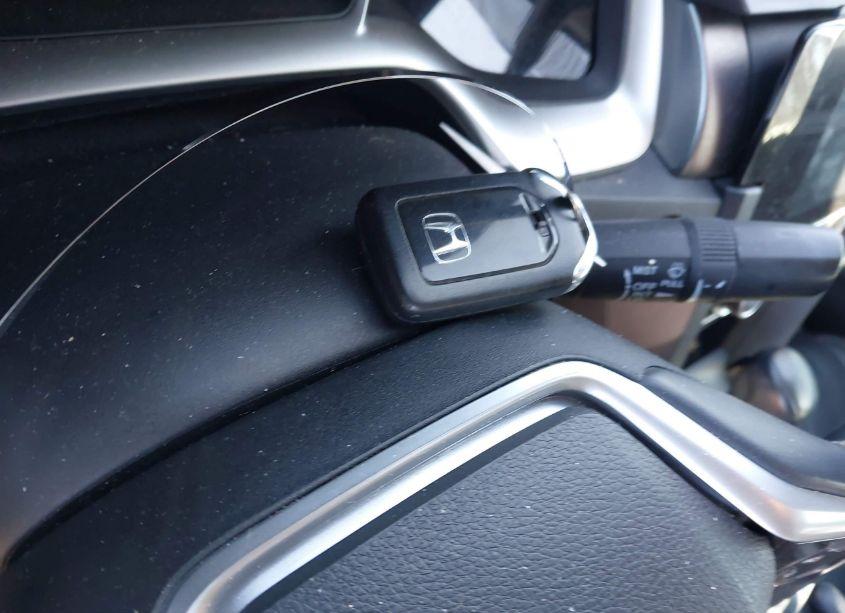 Photo 11 of 2016 Honda Civic EX-L (VIN 19XFC1F72GE027777)