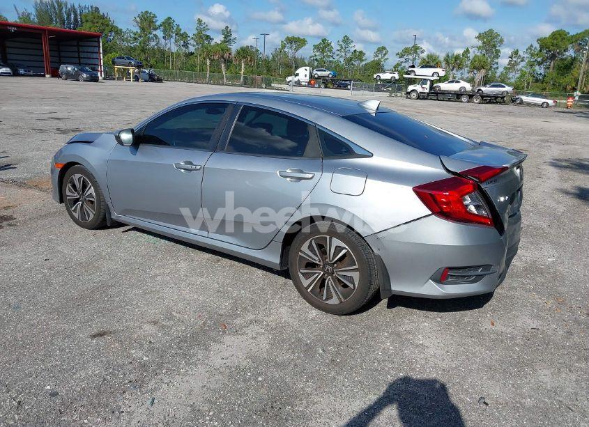 Photo 3 of 2016 Honda Civic EX-L (VIN 19XFC1F72GE045258)