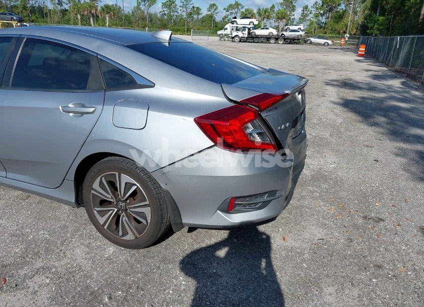 Photo 6 of 2016 Honda Civic EX-L (VIN 19XFC1F72GE045258)