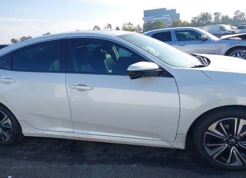 Photo 13 of 2016 Honda Civic EX-L (VIN 19XFC1F72GE204022)