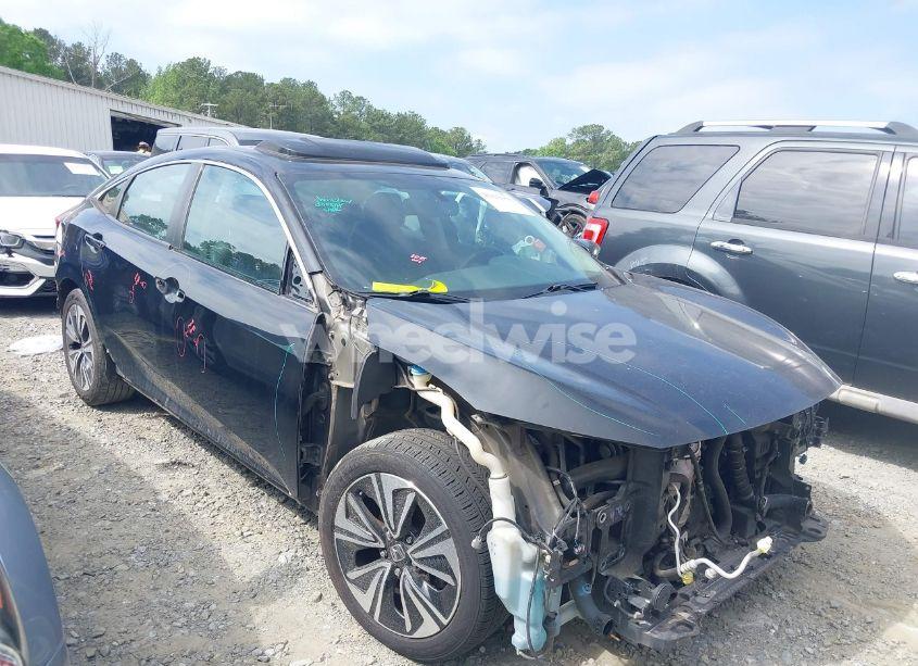 2017 Honda Civic EX-L (VIN 19XFC1F72HE012276) main photo