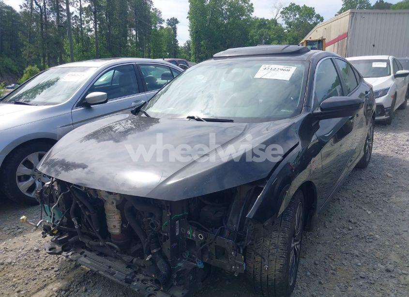 Photo 2 of 2017 Honda Civic EX-L (VIN 19XFC1F72HE012276)