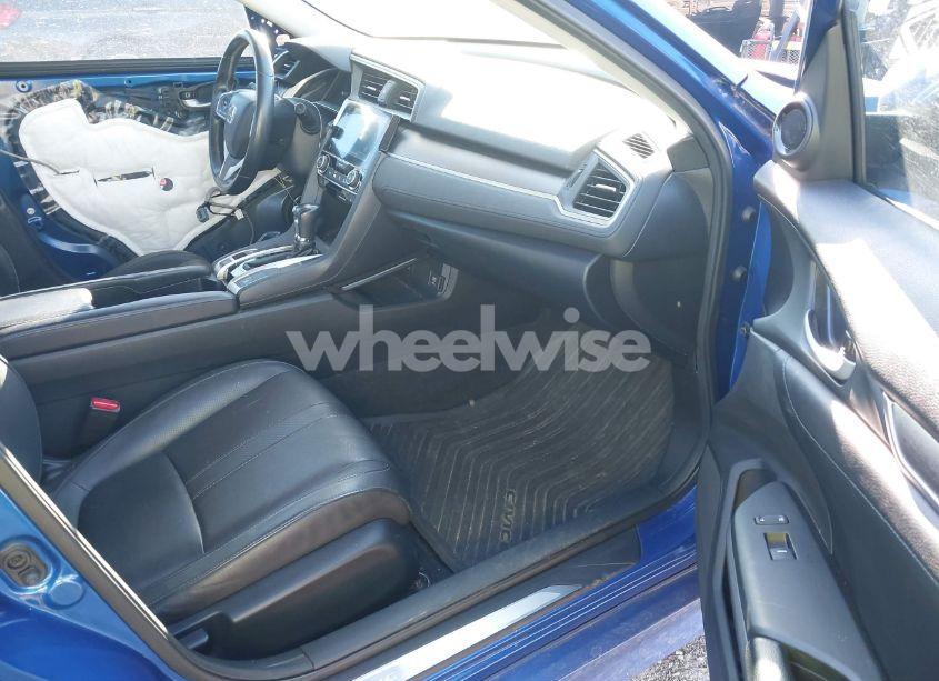 Photo 5 of 2017 Honda Civic EX-L (VIN 19XFC1F72HE013878)