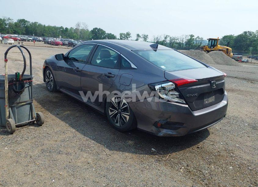 Photo 3 of 2017 Honda Civic EX-L (VIN 19XFC1F72HE030258)