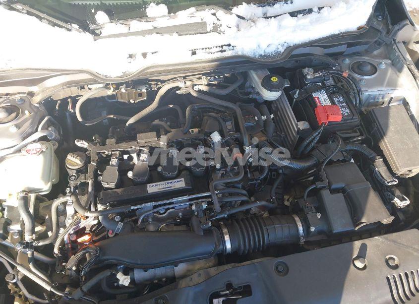 Photo 10 of 2018 Honda Civic EX-L (VIN 19XFC1F72JE200608)