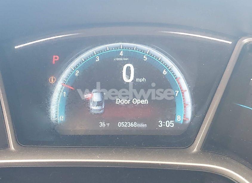 Photo 15 of 2018 Honda Civic EX-L (VIN 19XFC1F72JE200608)