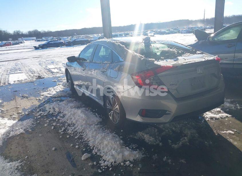 Photo 3 of 2018 Honda Civic EX-L (VIN 19XFC1F72JE200608)