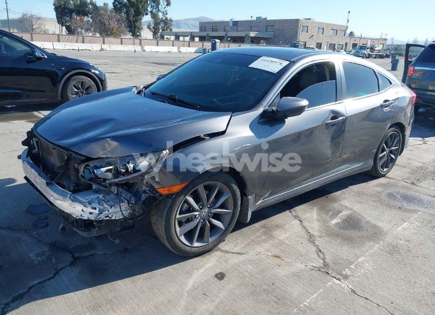 Photo 2 of 2019 Honda Civic EX-L (VIN 19XFC1F72KE215823)