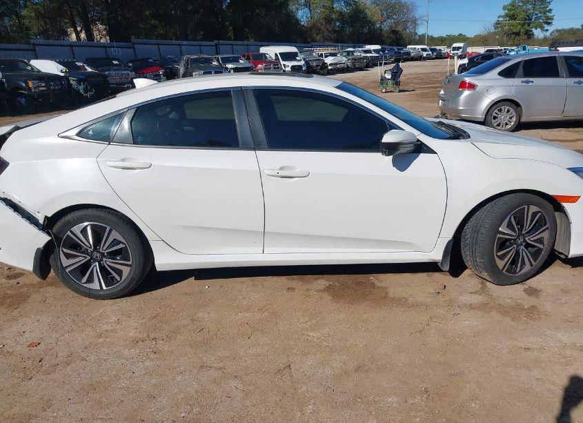 Photo 13 of 2016 Honda Civic EX-L (VIN 19XFC1F73GE022992)