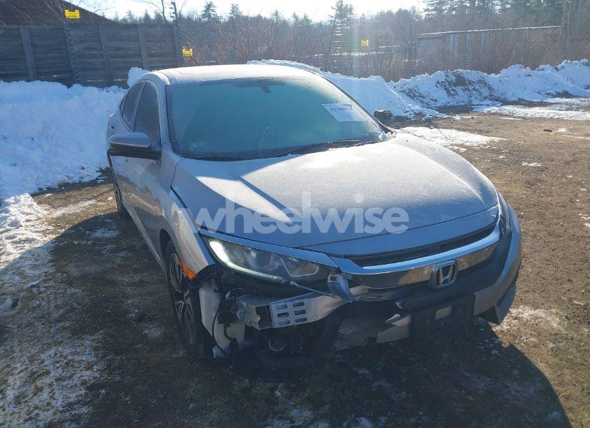 2017 Honda Civic EX-L (VIN 19XFC1F73HE205410) main photo