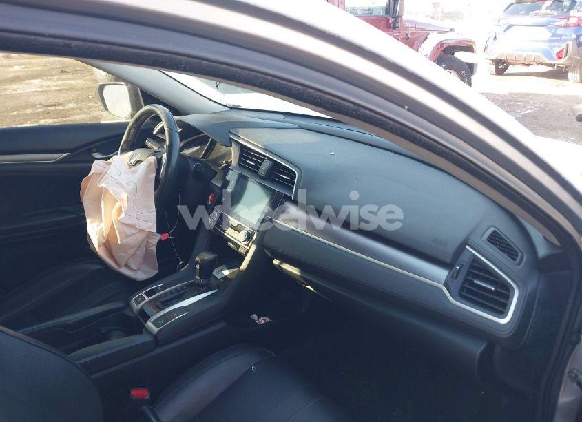 Photo 5 of 2017 Honda Civic EX-L (VIN 19XFC1F73HE205410)